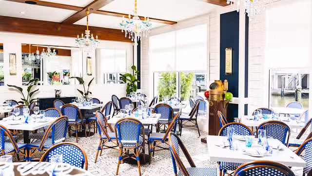 A photo of The Syren Oyster & Cocktail Bar restaurant