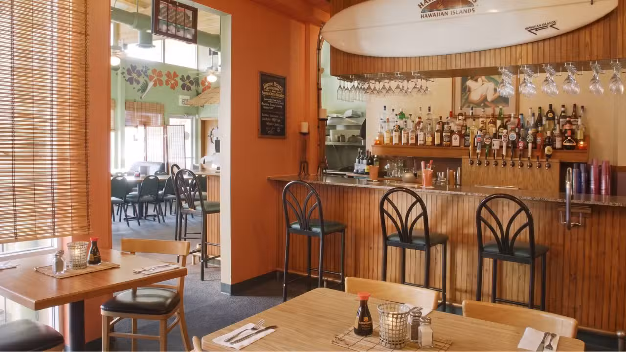 Bar - Bamboo Grove Hawaiian Grille OR Portland