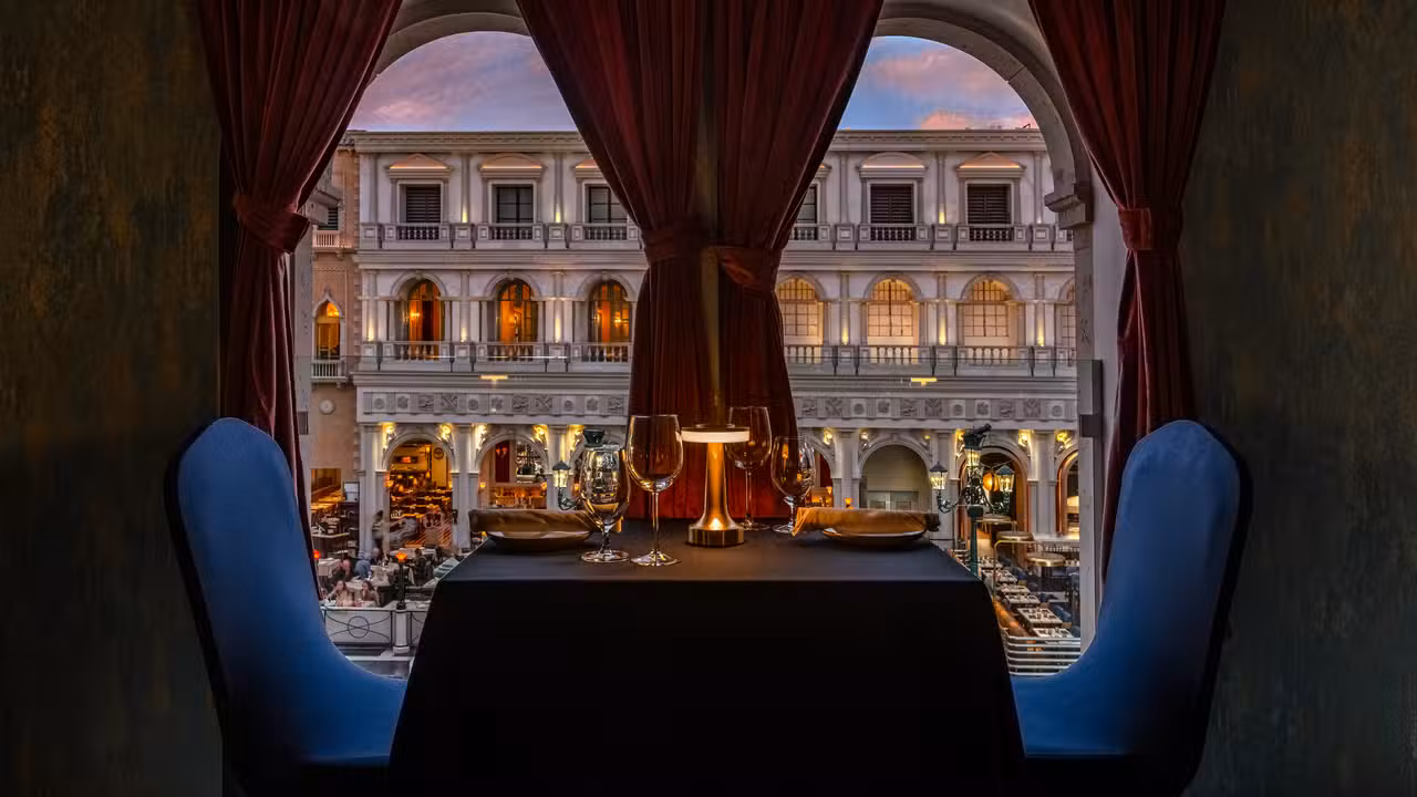 Table with St Mark square view  - Il Ristorante @ Zeppola Cafe, Las Vegas, NV