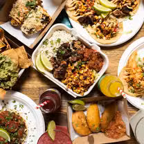 Foto von Lady T Bar Restaurant