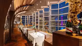 A photo of Cloud 9 (Grand Hyatt Shanghai) restaurant