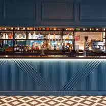 Una foto del restaurante Aviator Sports Bar & Restaurant