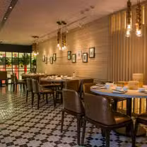 A photo of 漢來蔬食 忠孝Sogo店 restaurant