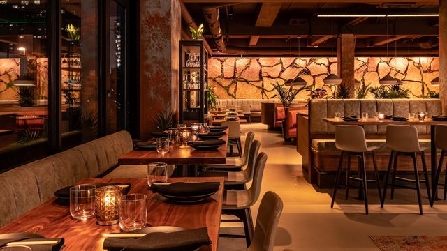 TenTen | Restaurants In Austin