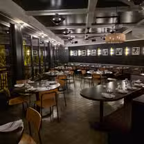 Una foto del restaurante Lillie Pearl