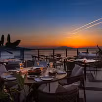 A photo of Vista Skybar & Dining @ Hotel Mediterraneo Sorrento restaurant