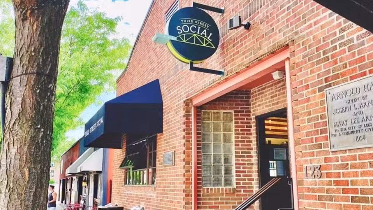 外観 - Third Street Social - Lee's Summit MO Lee's Summit