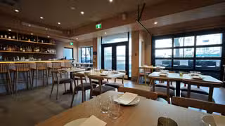 Una foto del restaurante Lucia on Main