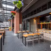 Una foto del restaurante Steamworks Mount Pleasant