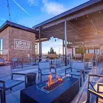 Una foto del restaurante UP on the Roof - Anderson