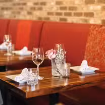 Una foto del restaurante Isola Encinitas