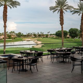 Ernie&rsquo;s Bar and Grill at PGA West