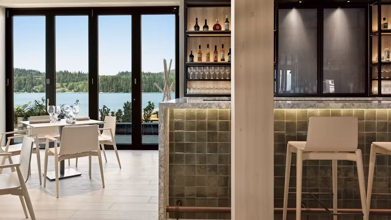 The Breeze Restaurant at TELUS Marina in Sechelt - The Breeze, Sechelt, BC