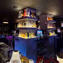 Foto von After Hours Restaurant