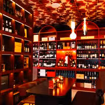 A photo of SALÚ! Vinoteca Gourmet restaurant