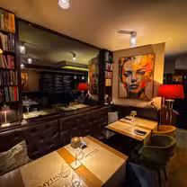Una foto del restaurante Mythos Griechisches Restaurant und Weinbar