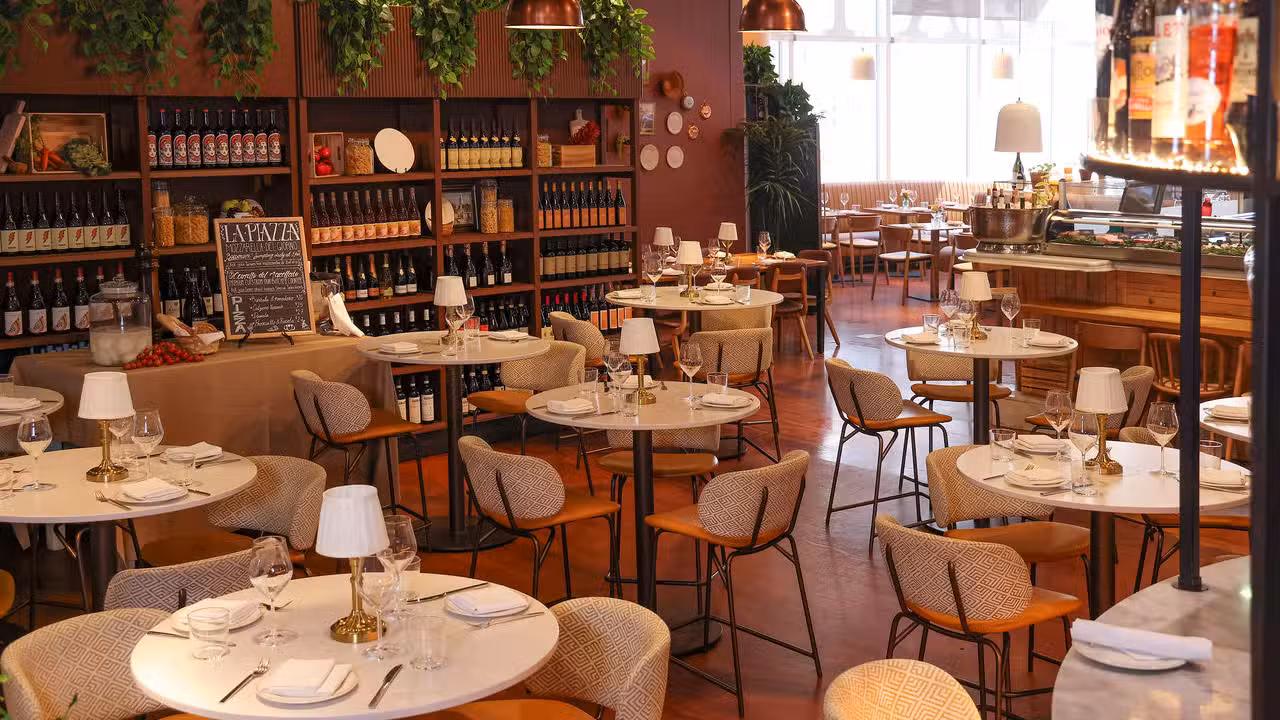 Binnenkant - Eataly NYC Downtown - La Piazza, New York, NY