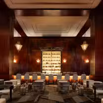 Une photo du restaurant The Redwood Room