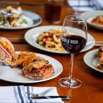 Foto von Piccolo Buco by Cooper's Hawk - Schaumburg, IL Restaurant