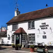 A photo of The Queen's Head Pub restaurant