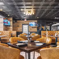 A photo of On Par Sports Bar & Grill restaurant