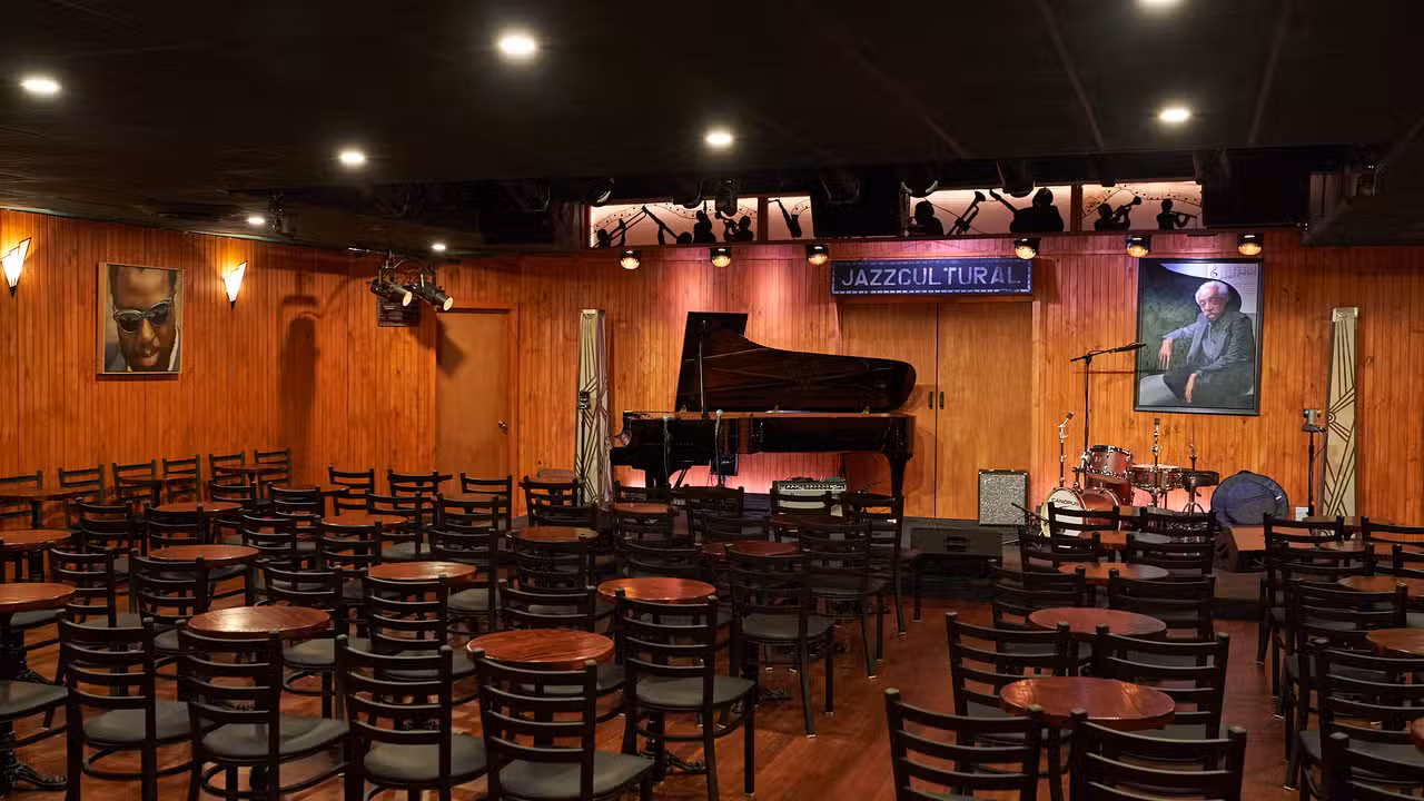 Screenshot -- At   Am - Jazzcultural, New York, NY