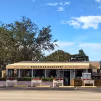 A photo of Bistro La Baguette restaurant