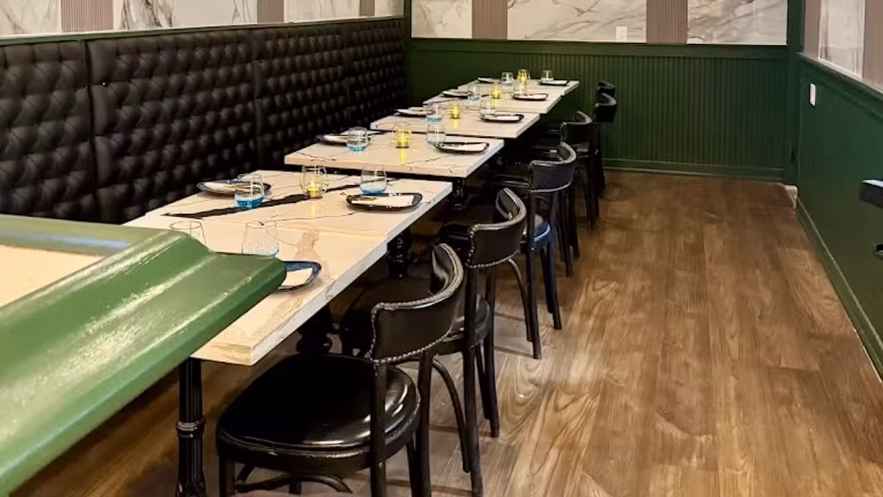 Interior - Indian Gastro Bar (IGB), Hamilton, ON