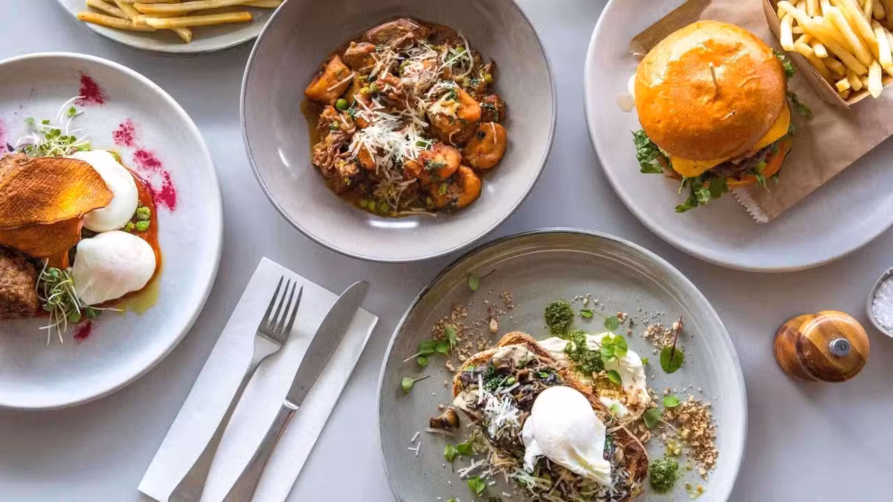 Eten - Astroluxe, Melbourne, AU-VIC