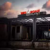 Foto von Wishbone and Flynt Restaurant