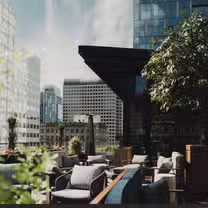 Una foto del restaurante Seattle Rooftop Next Level Lounge by Fogo De Chão