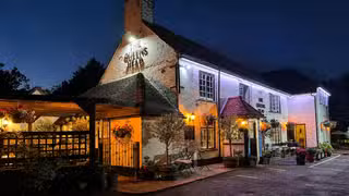 A photo of The Queen's Head Pub restaurant