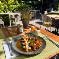 A photo of Wellingten restaurant