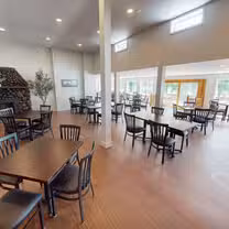 A photo of Luna on the Lake restaurant