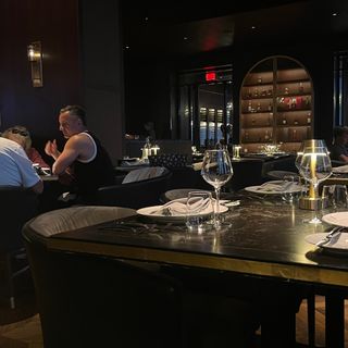 the prime rib philadelphia dress code The Prime Rib  Rittenhouse Row