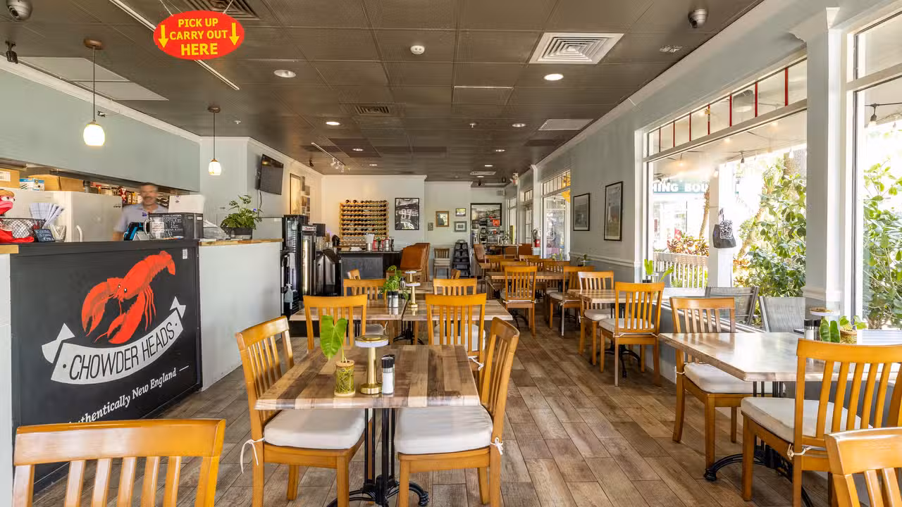 Interior of restaurant - Chowder Heads Restaurant, Jupiter, FL