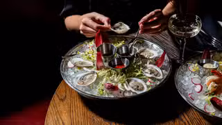 A photo of Oak Steakhouse - Rogers restaurant