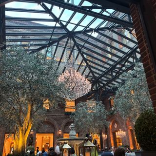 3 arts club dress code Restoration Hardware Chicago