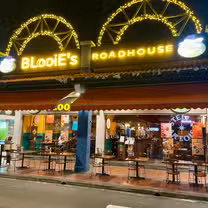 Una foto del restaurante BLooiE's Roadhouse