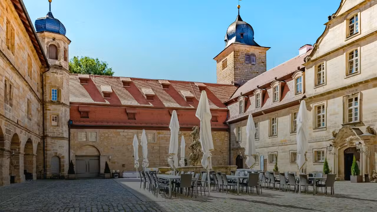 Buitenkant - Sattlerei Schloss Thurnau, Thurnau, BY
