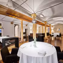 Una foto del restaurante L.A. Jordan