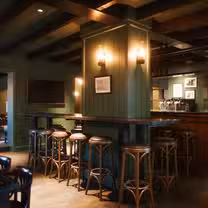 Foto von Leopold's Pub Restaurant