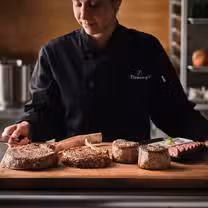 A photo of Fleming's Steakhouse - LA restaurant