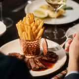 Power Lunch foto