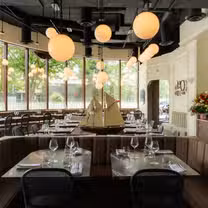 A photo of Ong Ba Vietnamese Eatery restaurant