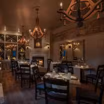Una foto del restaurante The Restaurant at Farmhouse Inn