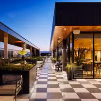 Een foto van restaurant Pomelo Rooftop Terrace
