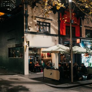 Lane's Edge Wine Bar