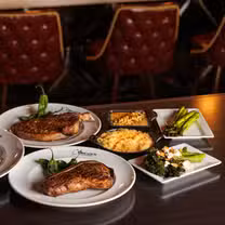 Una foto del restaurante Oscar's Steakhouse at the Plaza Hotel & Casino