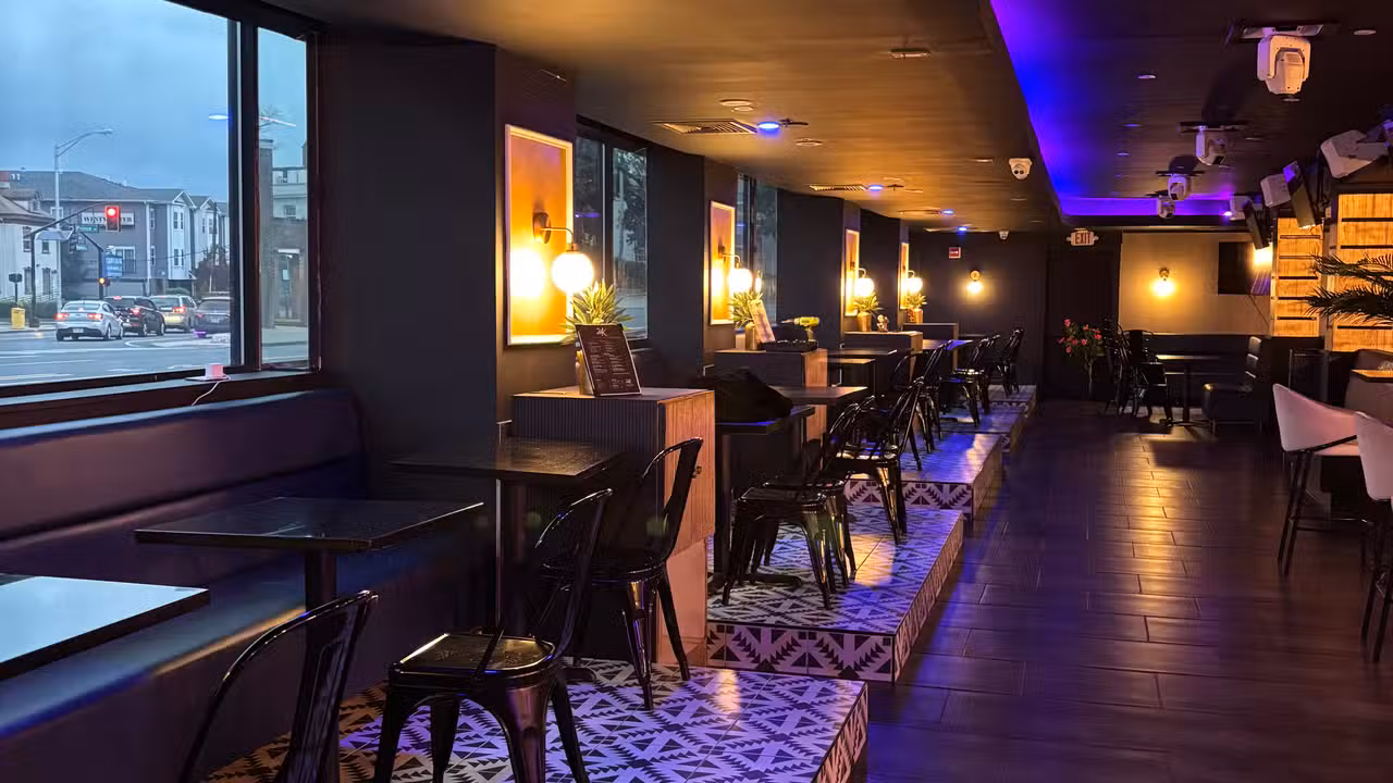 Interior - 24K RESTAURANT & LOUNGE, Elizabeth, NJ